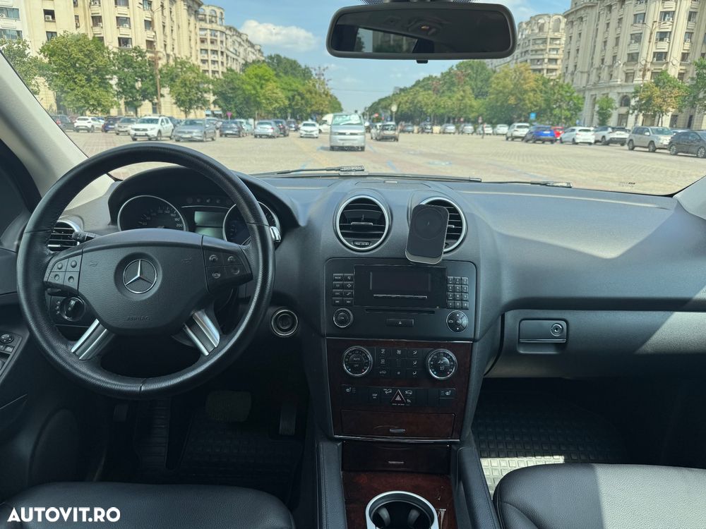 Mercedes-Benz ML - 12