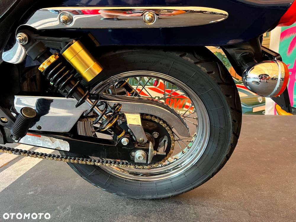 Suzuki GZ - 22