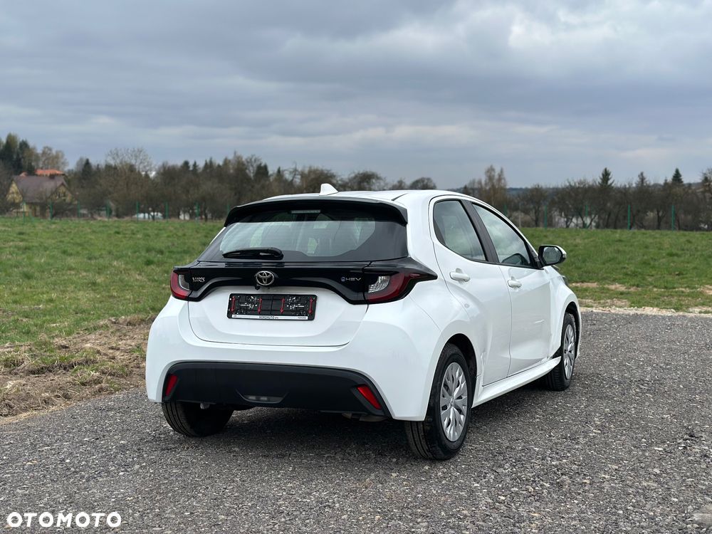 Toyota Yaris - 11