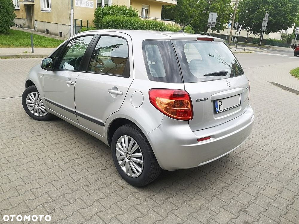 Suzuki SX4 - 3