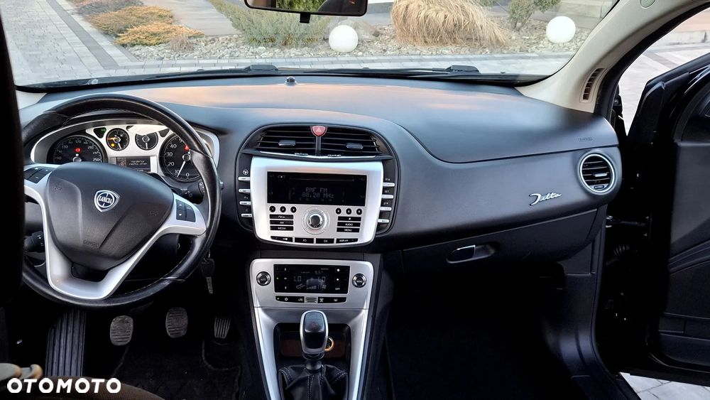 Lancia Delta 1.4 T-Jet 16v Argento - 26