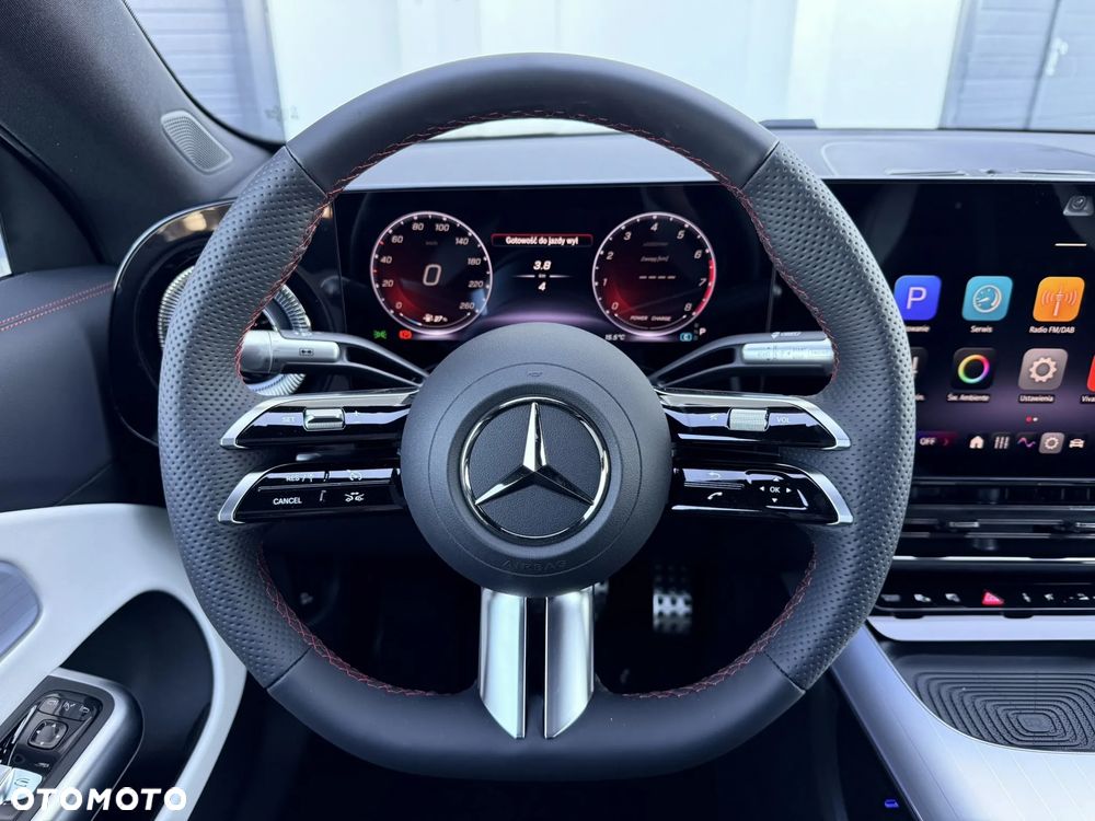 Mercedes-Benz CLA - 16