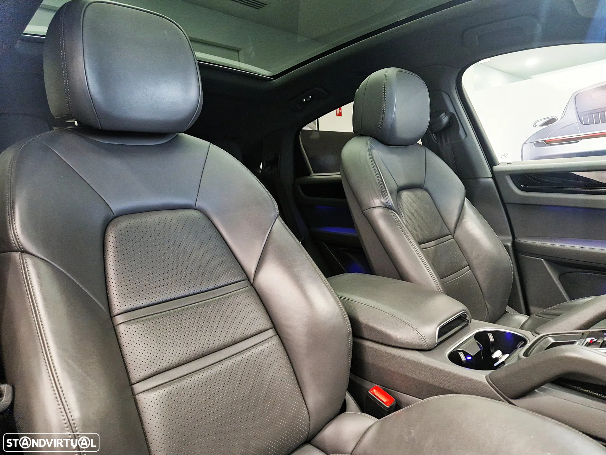 Porsche Cayenne Coupé E-Hybrid - 28
