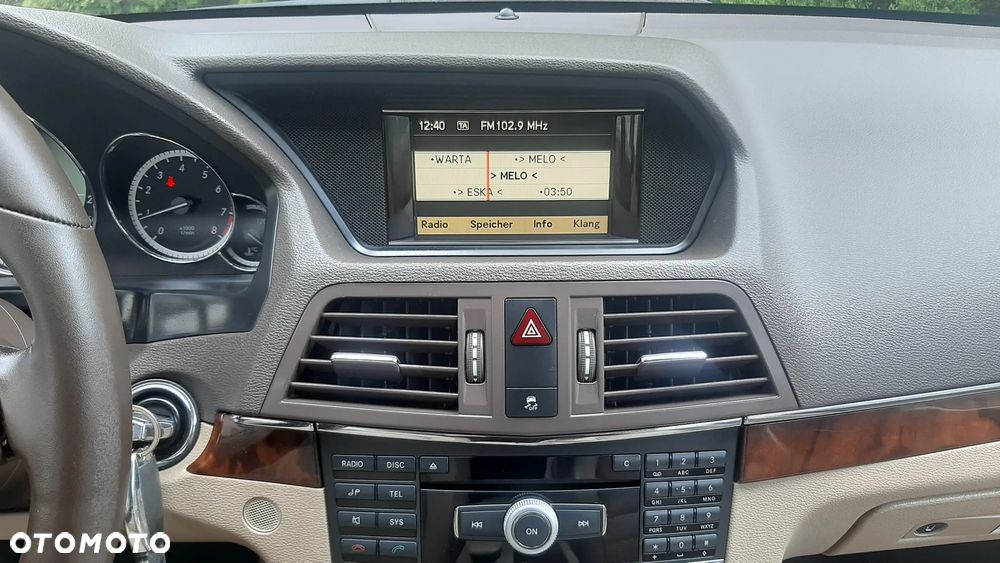 Mercedes-Benz Klasa E 250 CGI BlueEFFICIENCY Automatik Avantgarde - 23