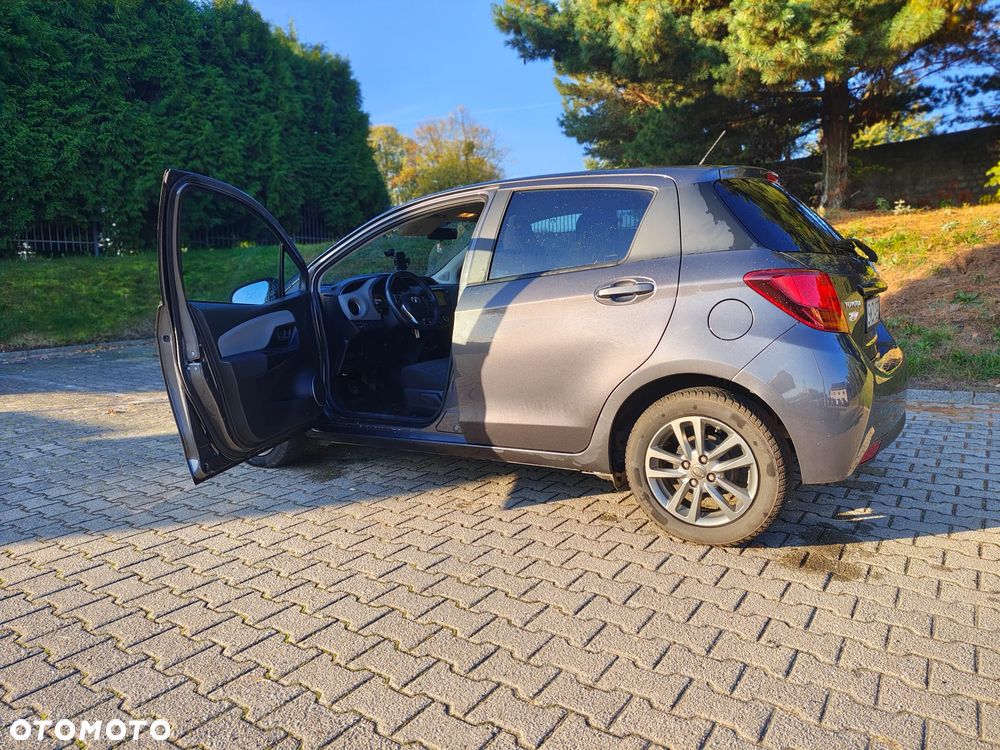 Toyota Yaris - 8