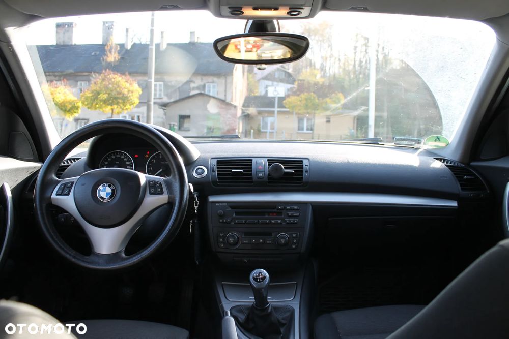 BMW Seria 1 116i - 6