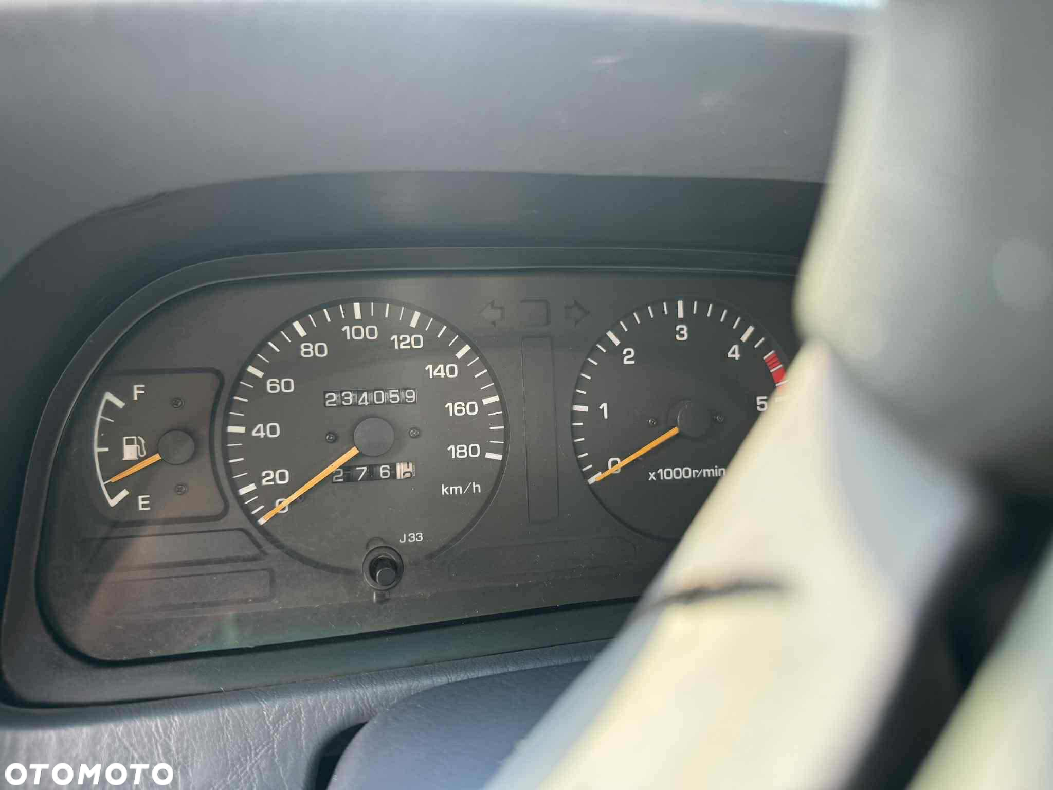 Toyota Land Cruiser - 15