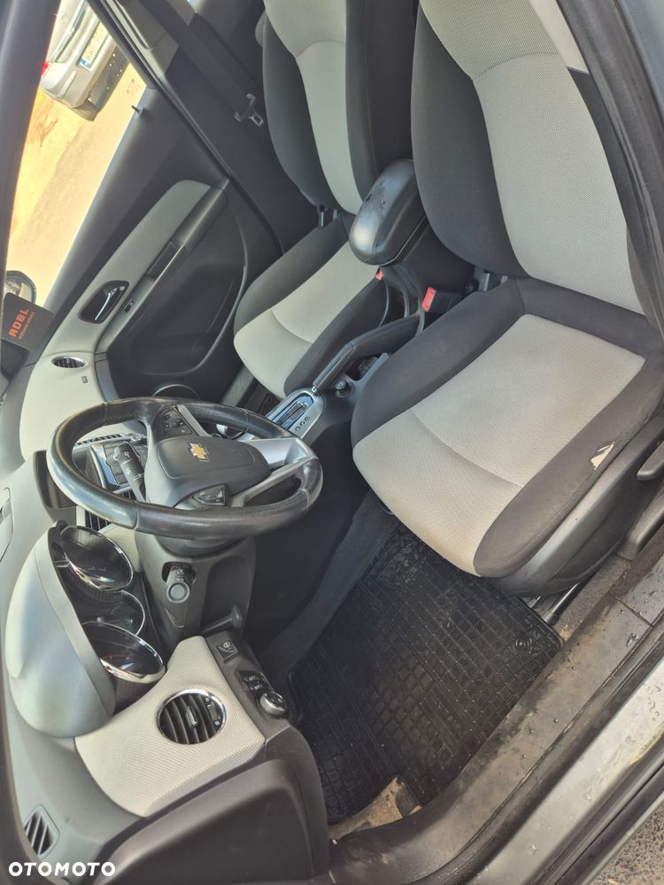 Chevrolet Cruze 1.8 LT+ - 11