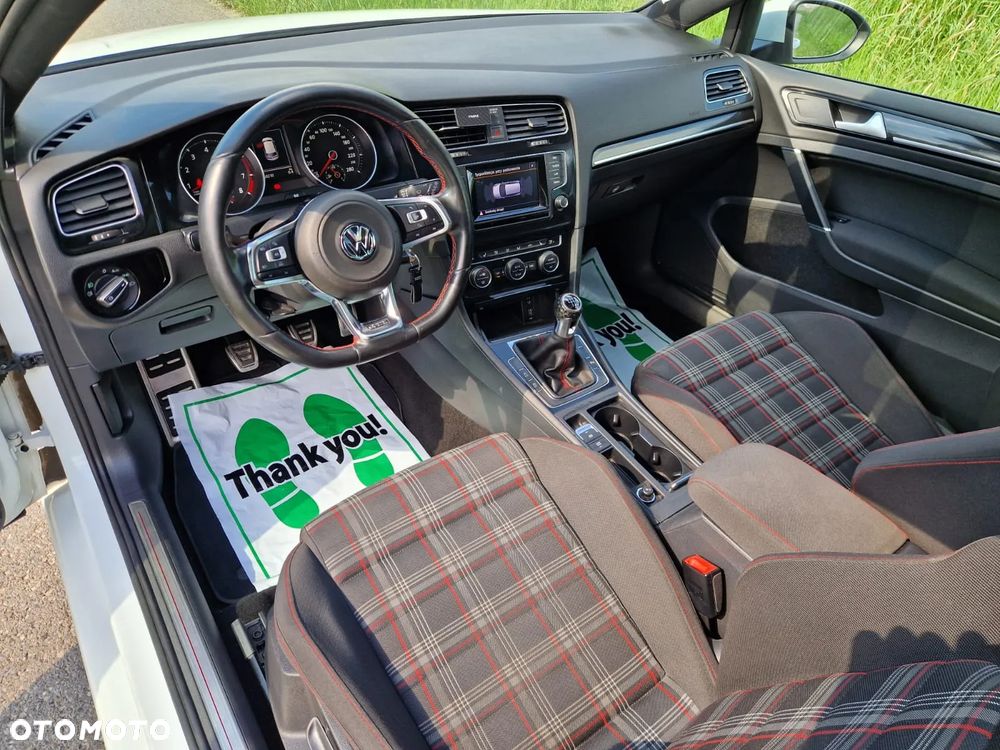 Volkswagen Golf 2.0 TSI BMT GTI - 12