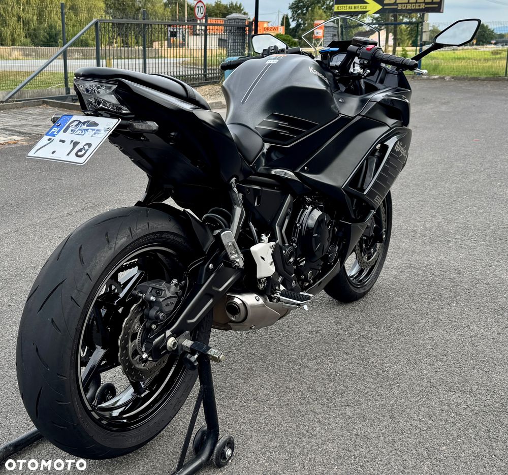 Kawasaki Ninja - 6