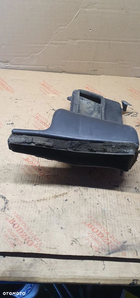 Wlot dolot kanał powietrza Land Rover Freelander W963795R - 4
