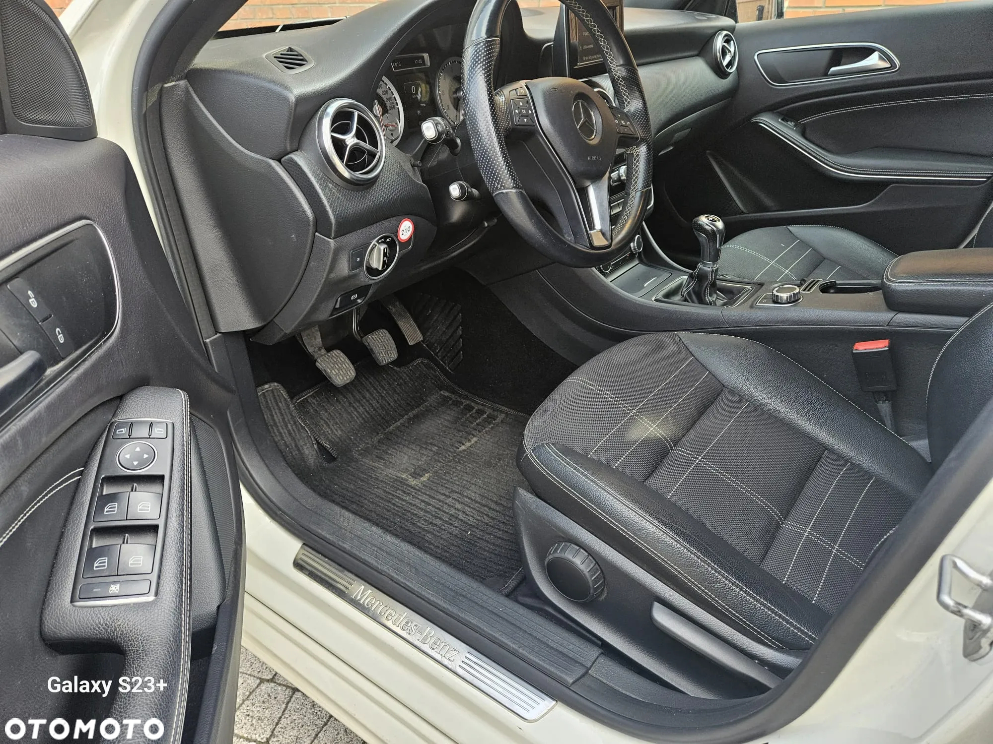 Mercedes-Benz Klasa A 200 AMG Line - 21
