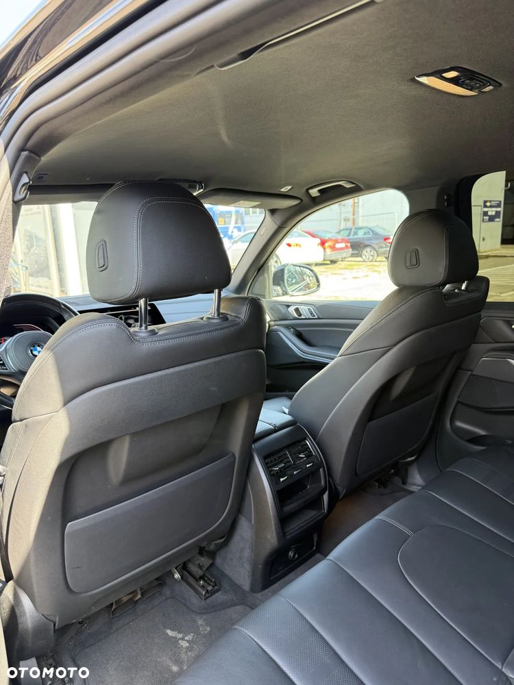 BMW X5 xDrive40d mHEV - 29