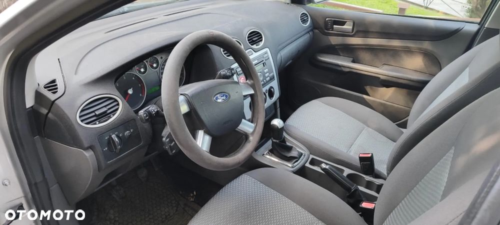 Ford Focus 1.6 TDCi Ambiente - 2
