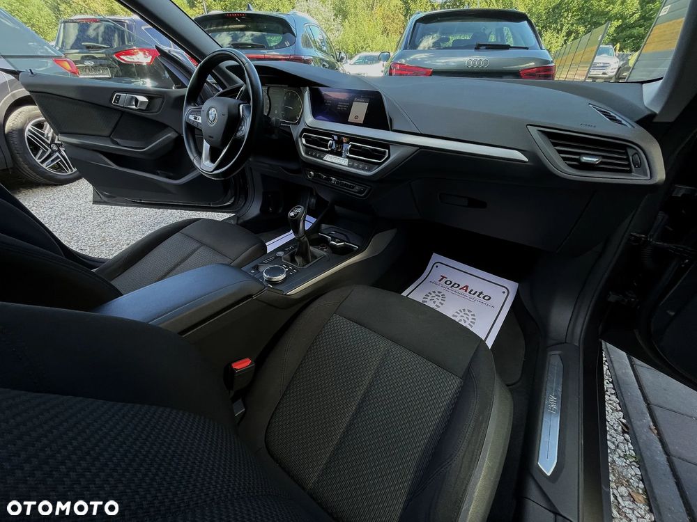 BMW Seria 2 218i Business Edition - 15