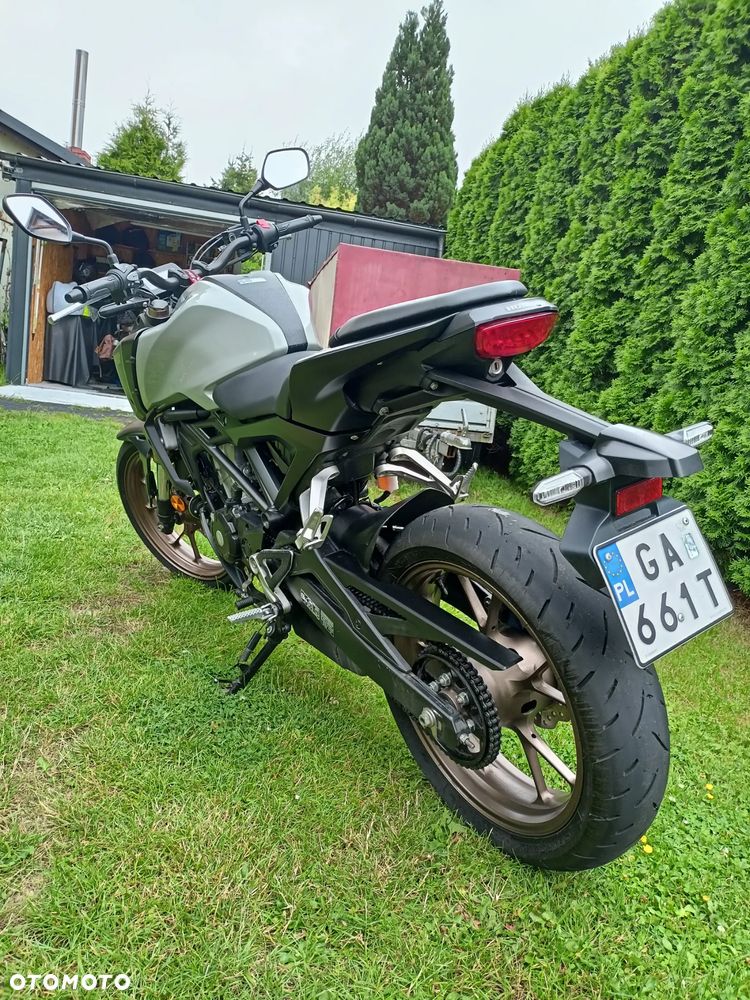 Honda CB - 8