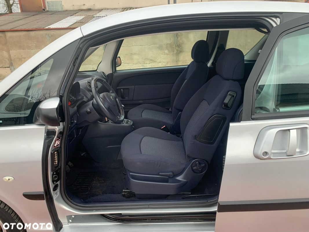 Peugeot 1007 1.4 Trendy - 15
