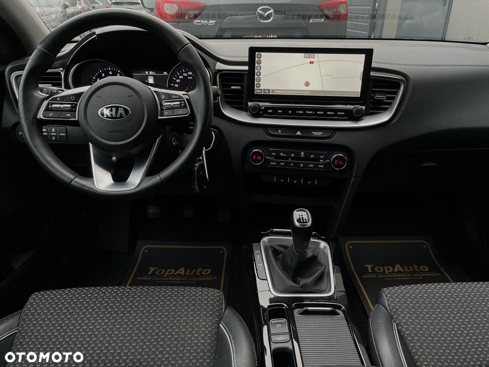 Kia XCeed 1.4 T-GDI L Business Line - 34