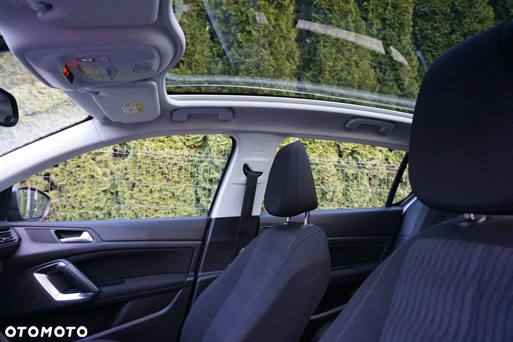 Peugeot 308 125 THP Allure - 26