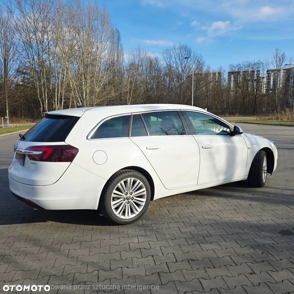 Opel Insignia 1.6 T Cosmo S&S - 4