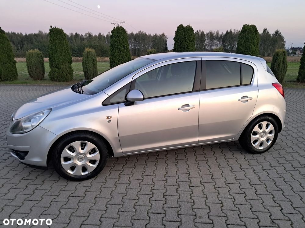 Opel Corsa 1.4 16V Edition 111 Jahre - 10