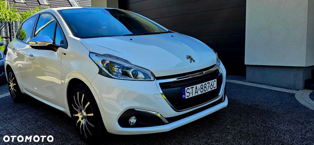 Peugeot 208 1.2 PureTech Style - 1
