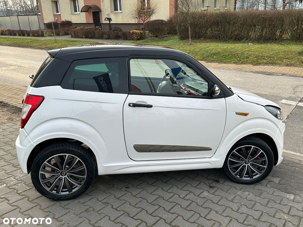 Aixam Crossover - 17