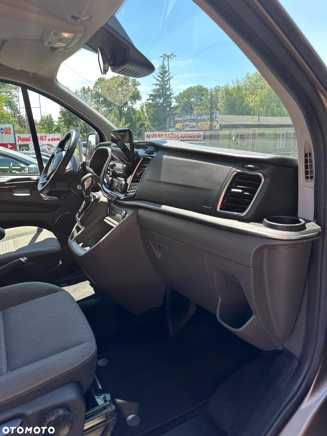 Ford Tourneo Custom 2.0 TDCi L2 Titanium SelectShift - 28