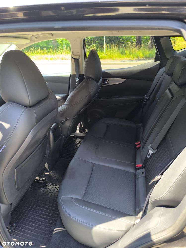 Nissan Qashqai 1.7 dCi 4x4 Tekna - 11