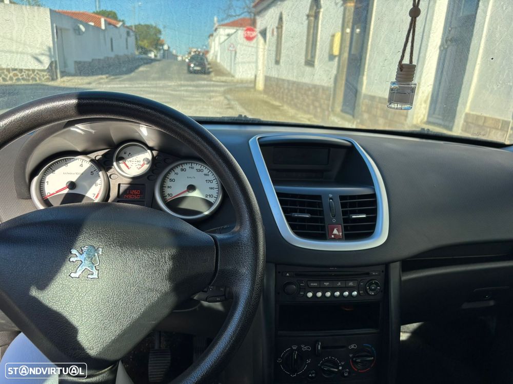 Peugeot 207 1.4 16V Trendy - 2