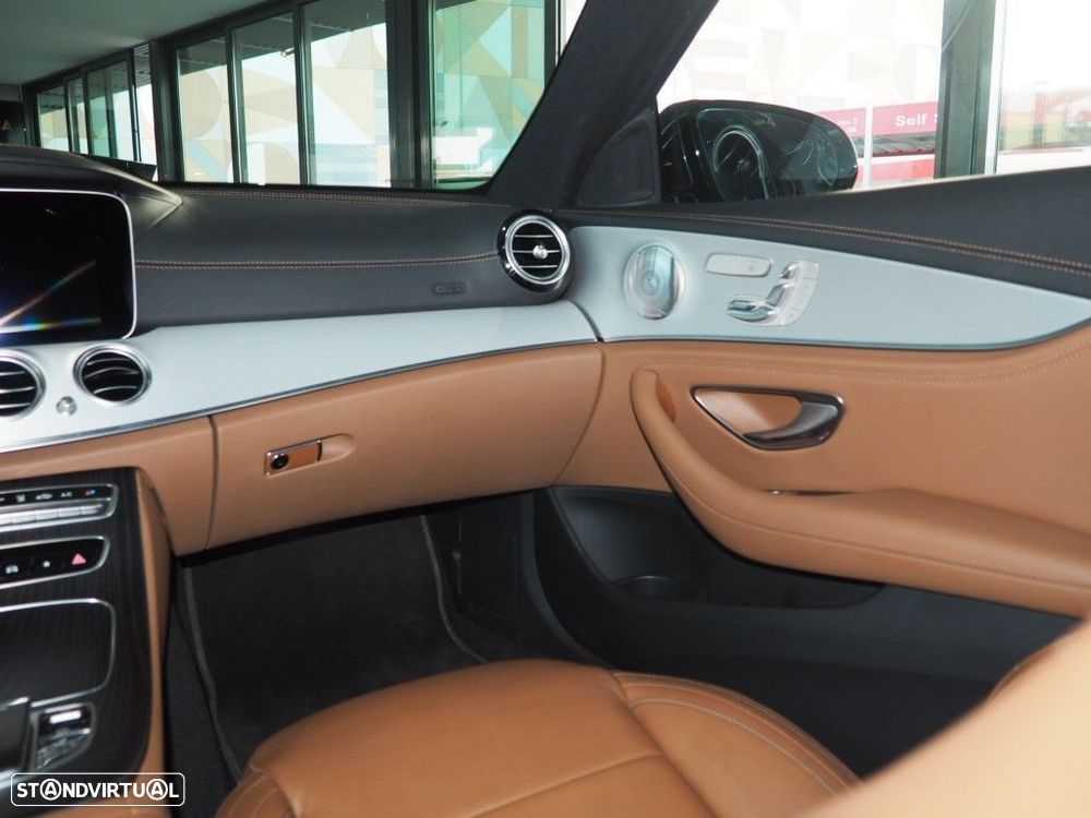 Mercedes-Benz E 300 de AMG Line - 10
