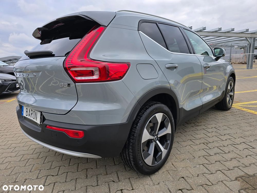 Volvo XC 40 T5 AWD Momentum - 6