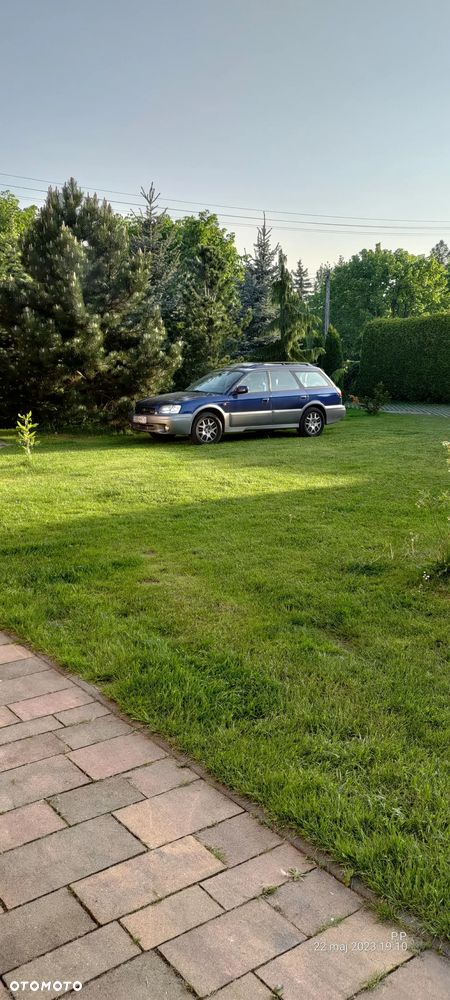 Subaru Outback 3.0 H6 - 8