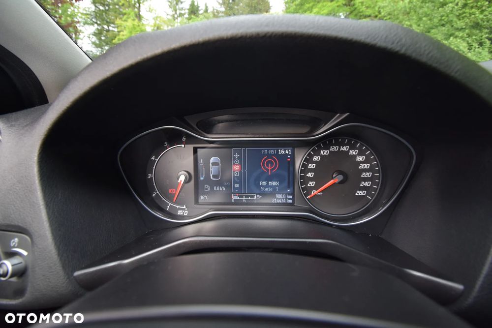 Ford Mondeo - 18