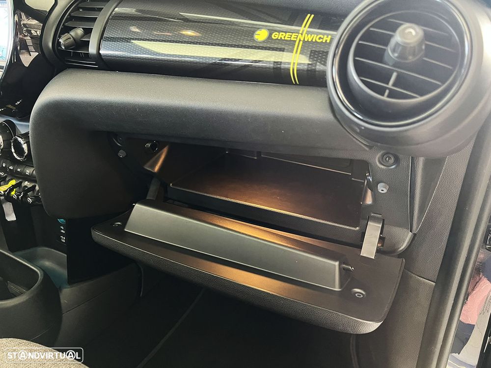 MINI 3 Portas Cooper SE - 21