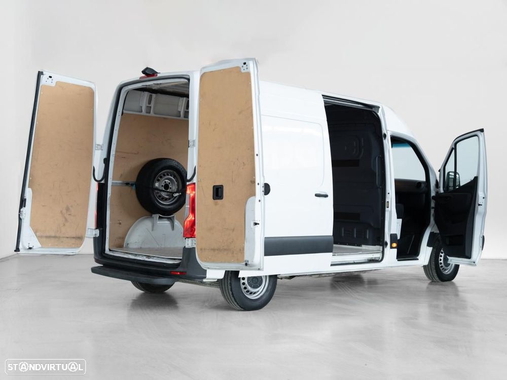 Mercedes-Benz E-SPRINTER - 4