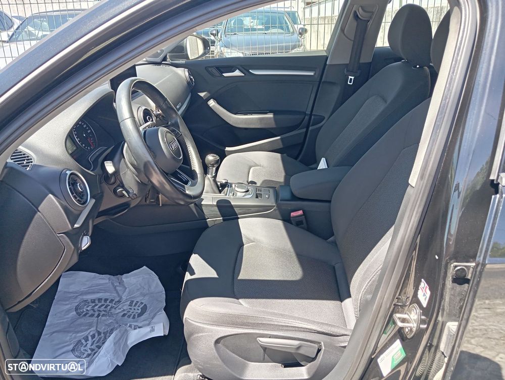 Audi A3 Sportback 1.6 TDI Attraction - 7