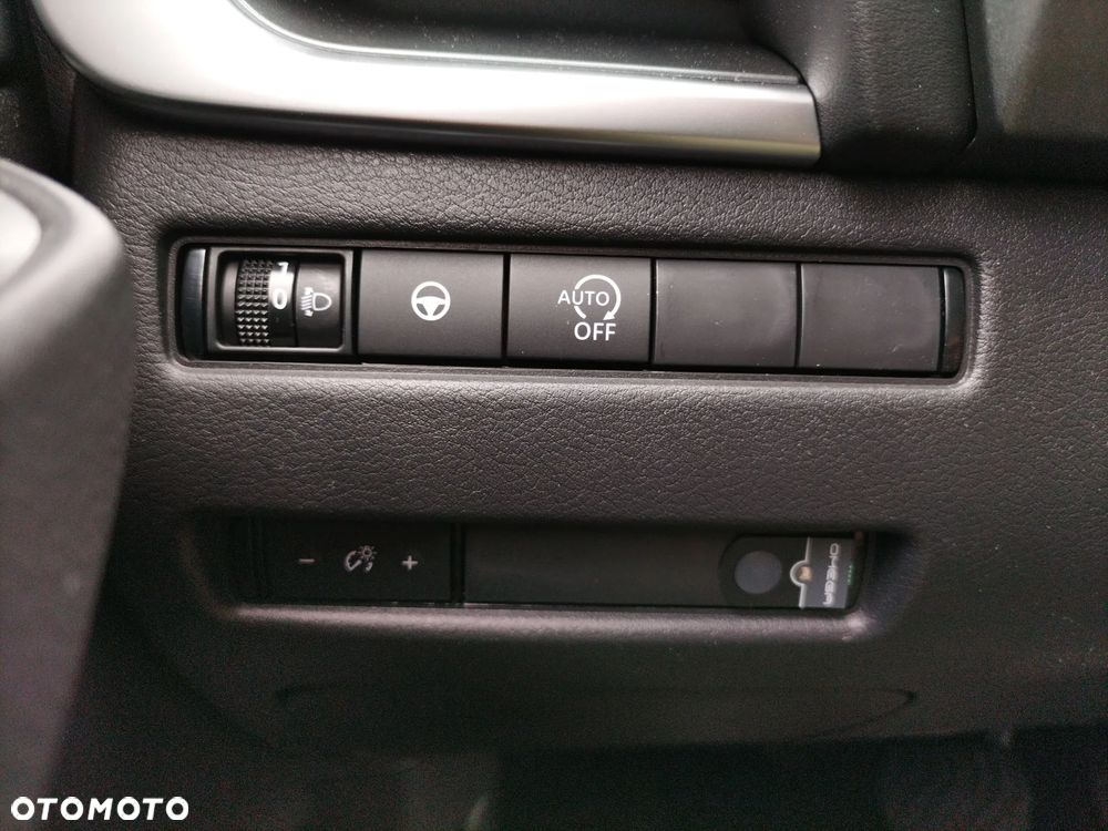 Nissan Qashqai 1.3 DIG-T MHEV N-Connecta Xtronic - 19