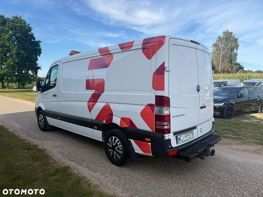 Mercedes-Benz Sprinter - 4