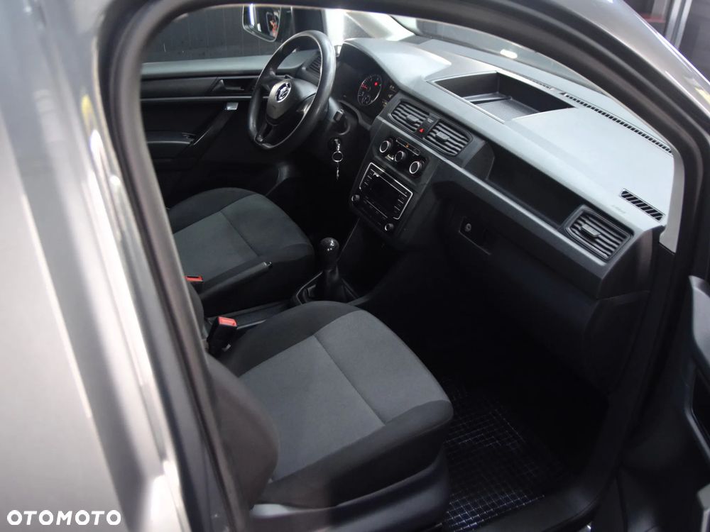 Volkswagen Caddy Maxi - 25