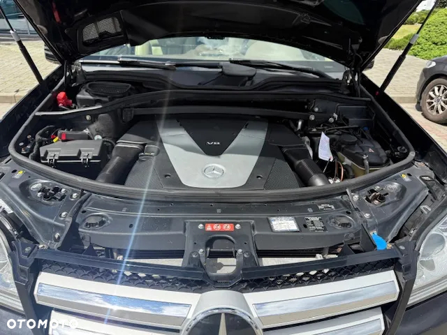 Mercedes-Benz GL 450 CDI - 30