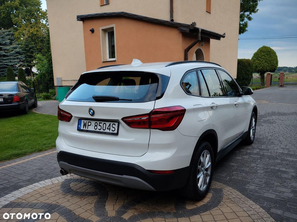 BMW X1 sDrive18i - 4