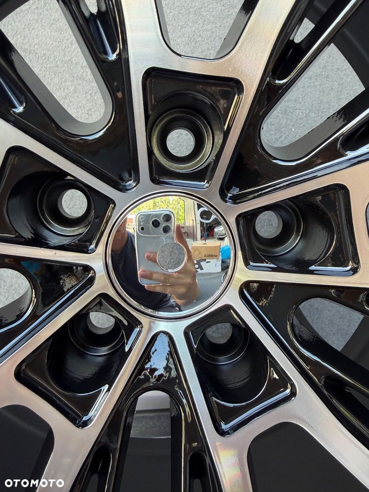NOWE alufelgi M pakiet 5x112 18 felgi 8j ET35 BMW seria 3 G20 G22 G30 G31 F44 G22 G23 G32 F39 G60 G01 X1 F48 G42 X2 U06 Active Tourer Z4 G29 xDrive Styling 930 czarne polerowane jak Japan Racing Carbonado Rubin - 2