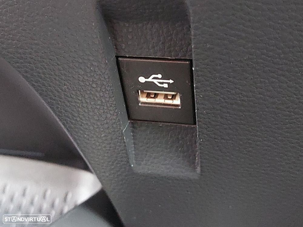 Toyota Corolla SD 1.8 Hybrid Exclusive - 36