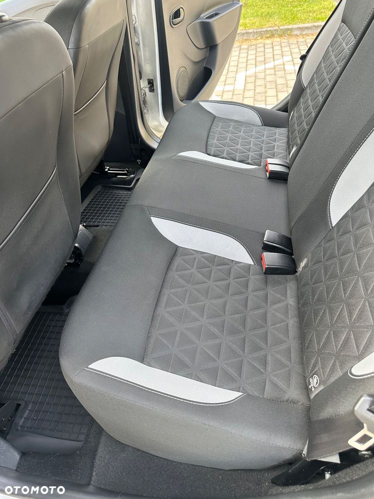 Dacia Sandero - 24