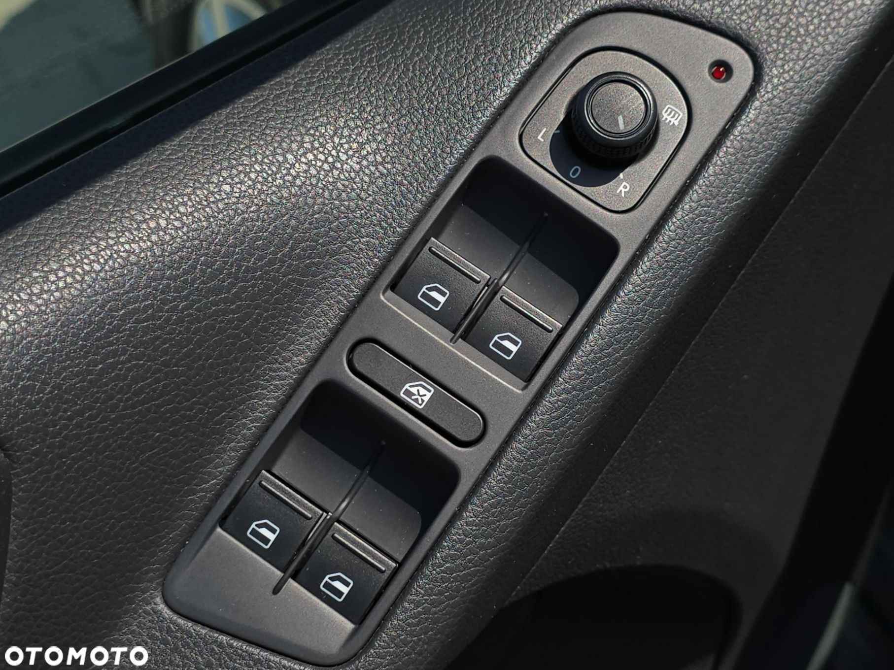 Volkswagen Tiguan 1.4 TSI Trend&Fun - 12