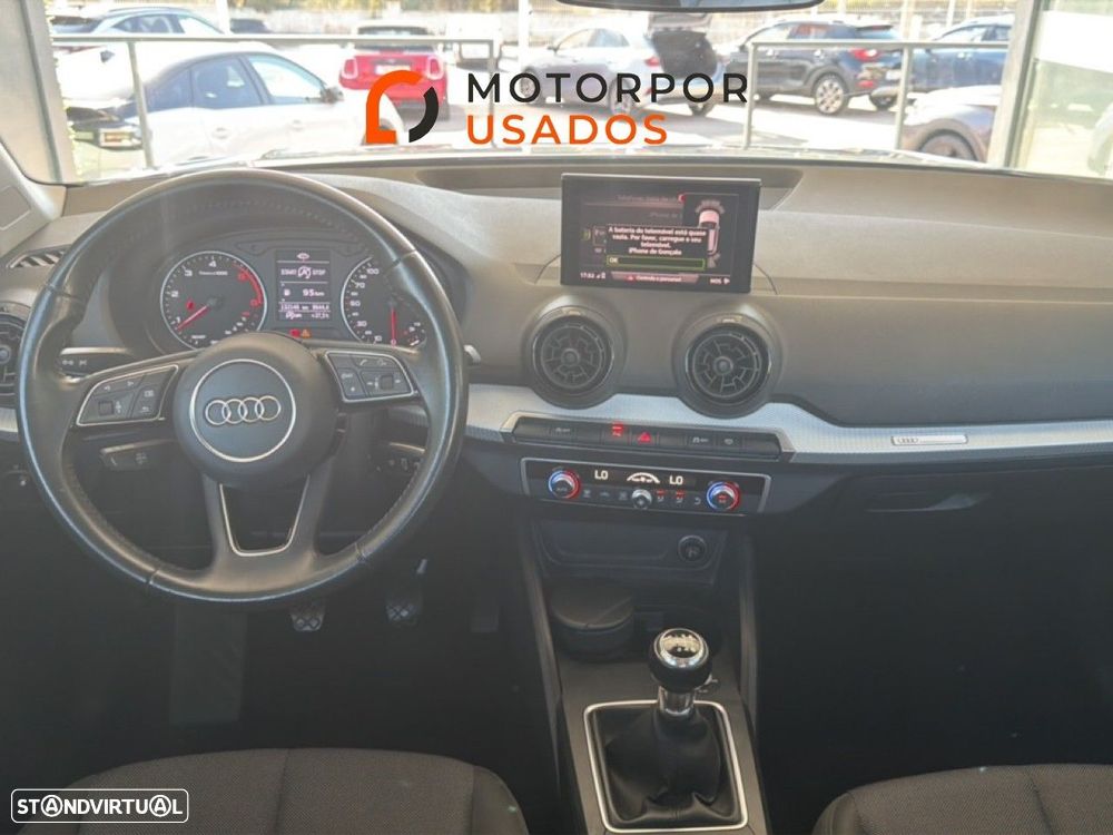Audi Q2 1.6 TDI Design - 8