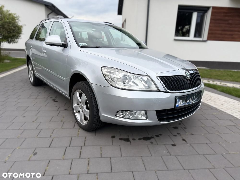 Skoda Octavia 2011 photo 5