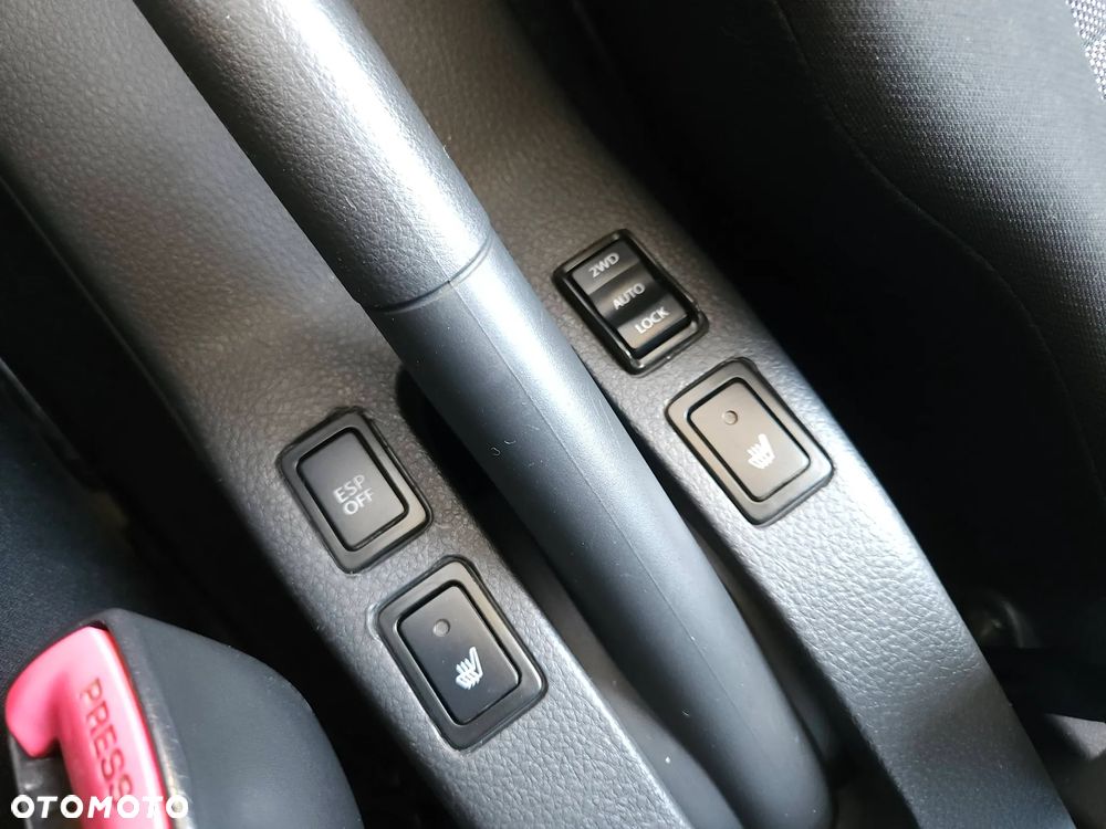 Suzuki SX4 1.6 Comfort 4WD - 31