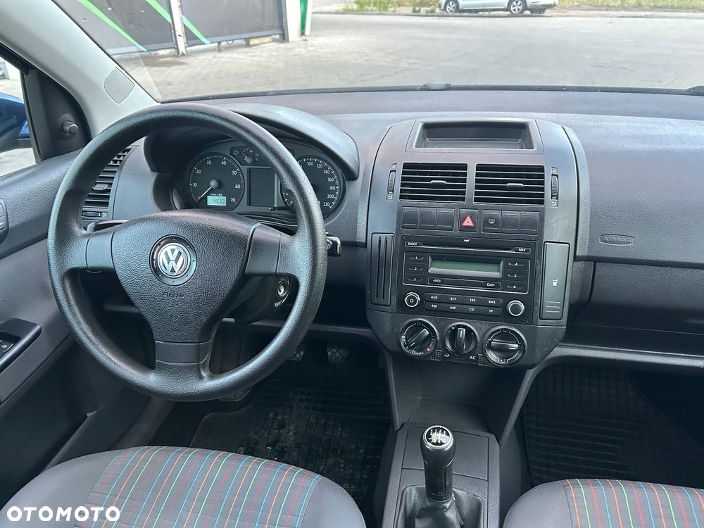 Volkswagen Polo - 8